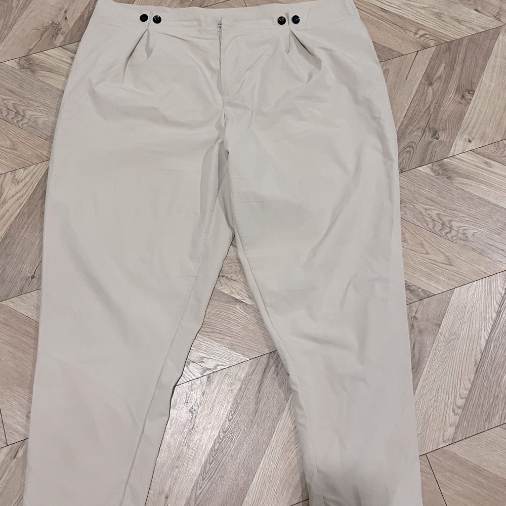 Wide leg single pleat khaki pants